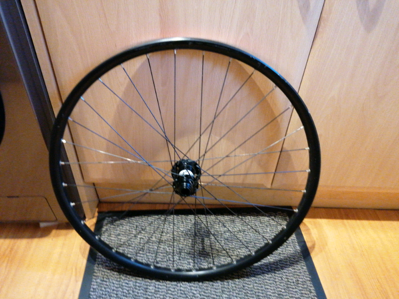 26 inch mountain bike front wheel